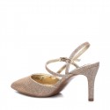 Zapato de mujer XTI 045272 Oro