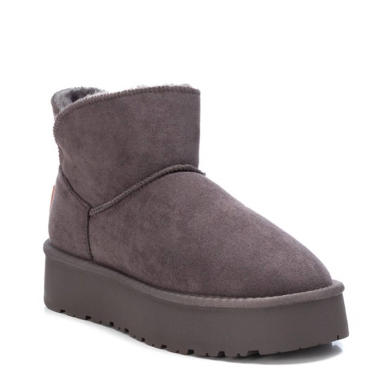 Botín de mujer XTI 142197 Gris