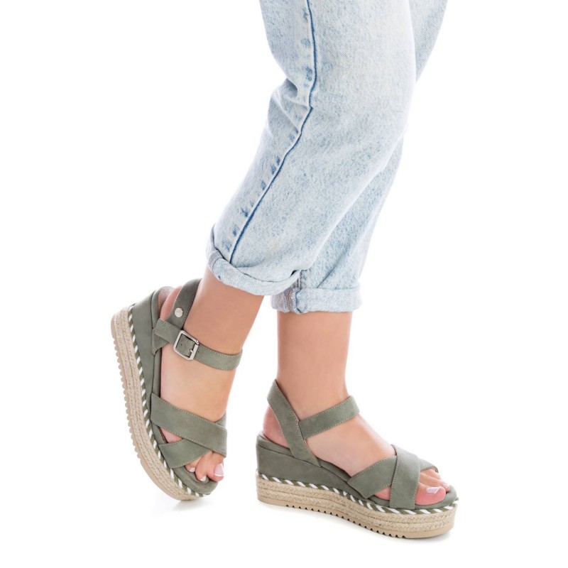 Sandalia de mujer REFRESH 170587 Kaki