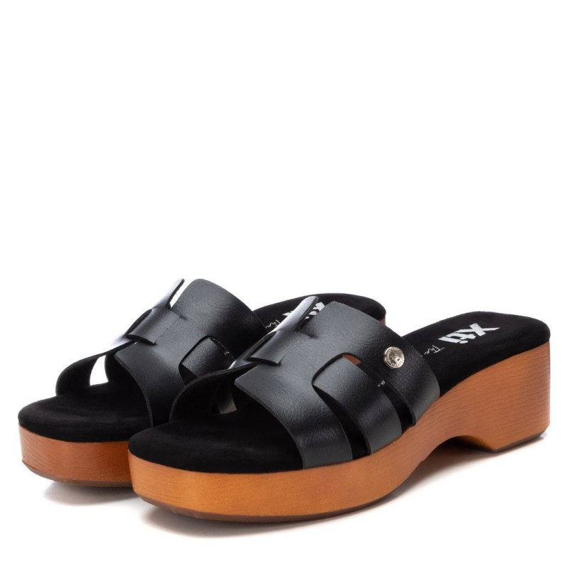 Sandalia de mujer XTI 143354 Negro