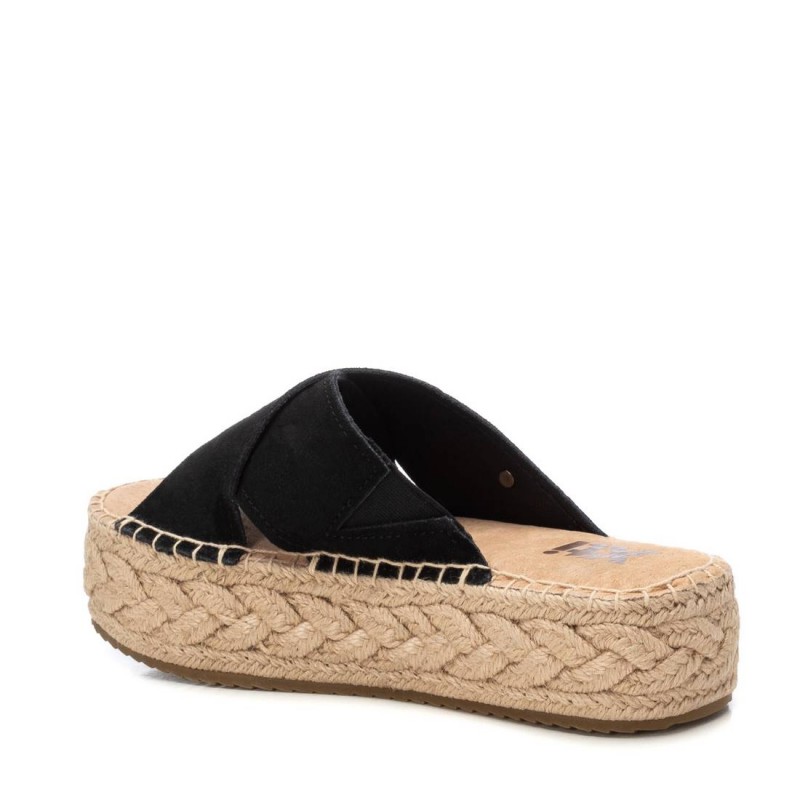 Sandalia de mujer XTI 143640 Negro
