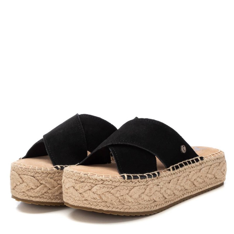 Sandalia de mujer XTI 143640 Negro