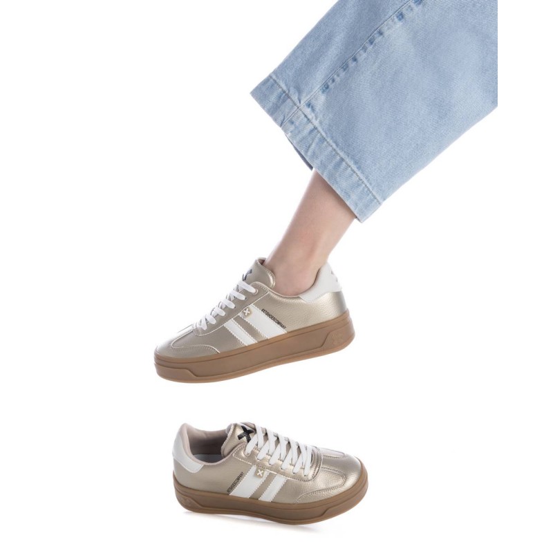 Zapato de mujer XTI 143645 Oro