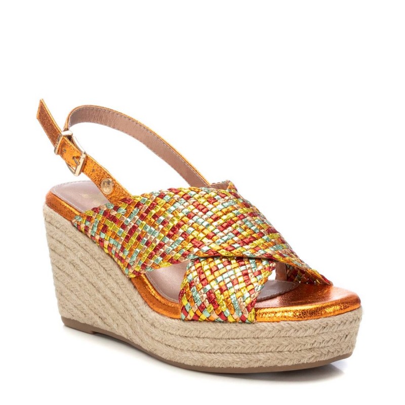 Sandalia de mujer XTI 143825 Naranja