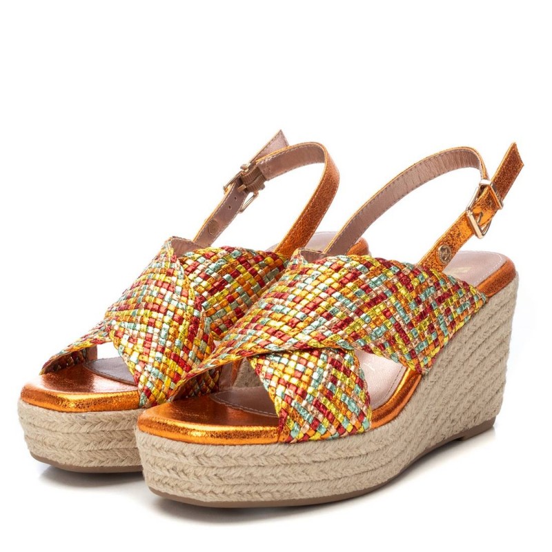 Sandalia de mujer XTI 143825 Naranja