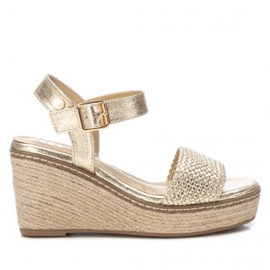 Sandalia de mujer XTI 143828 Oro
