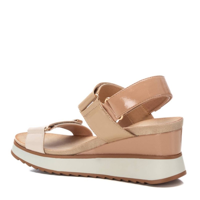 Sandalia de mujer XTI 143847 Beige