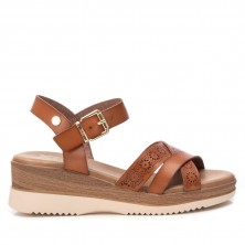 Sandalia de mujer XTI 143851 Camel