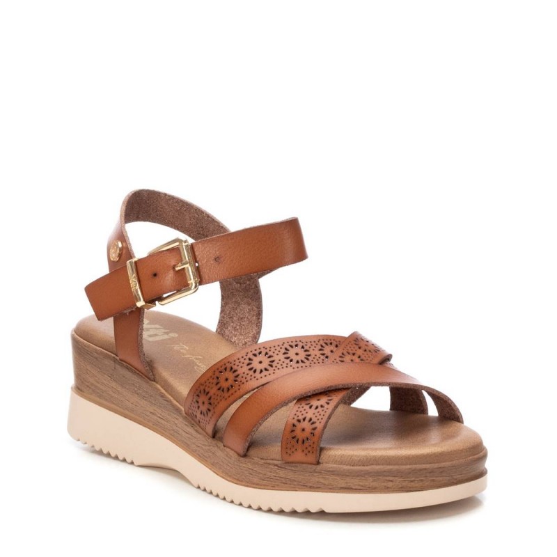 Sandalia de mujer XTI 143851 Camel