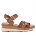 Sandalia de mujer XTI 143851 Taupe