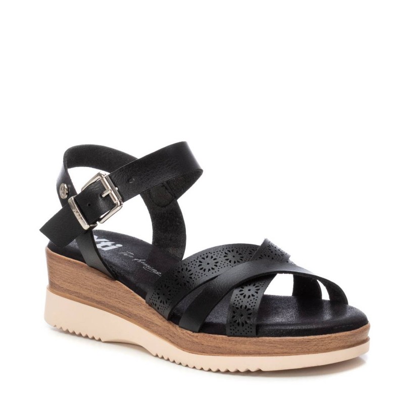 Sandalia de mujer XTI 143851 Negro