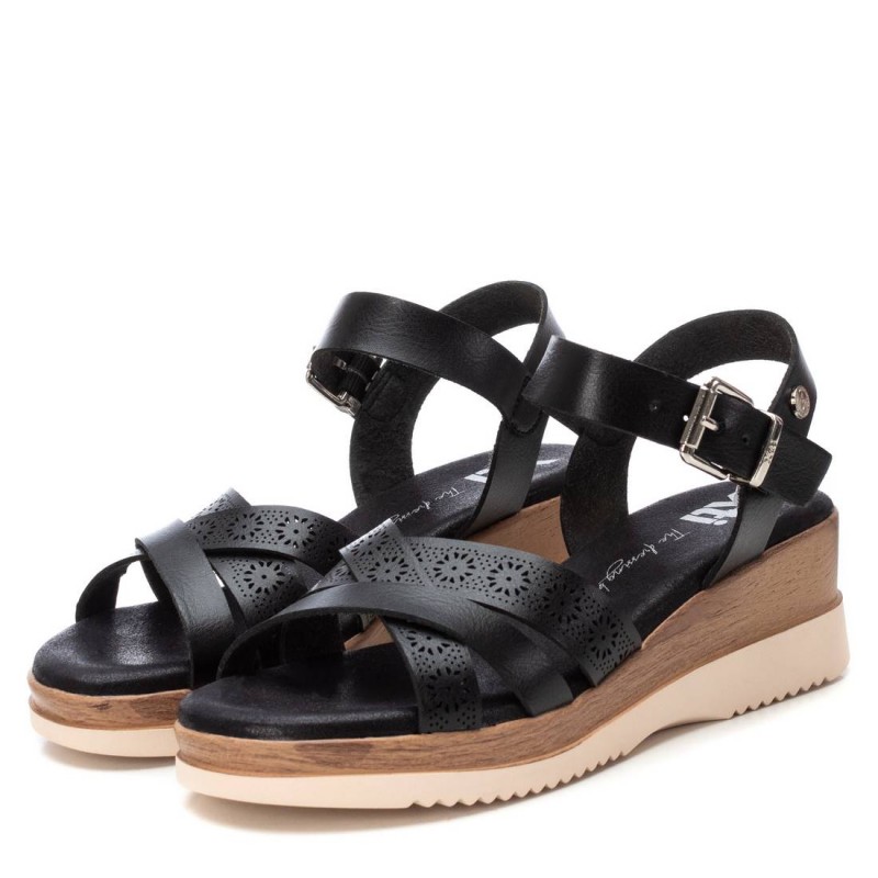Sandalia de mujer XTI 143851 Negro