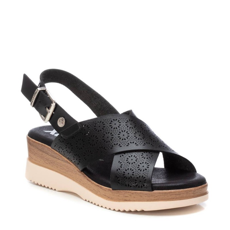 Sandalia de mujer XTI 143852 Negro