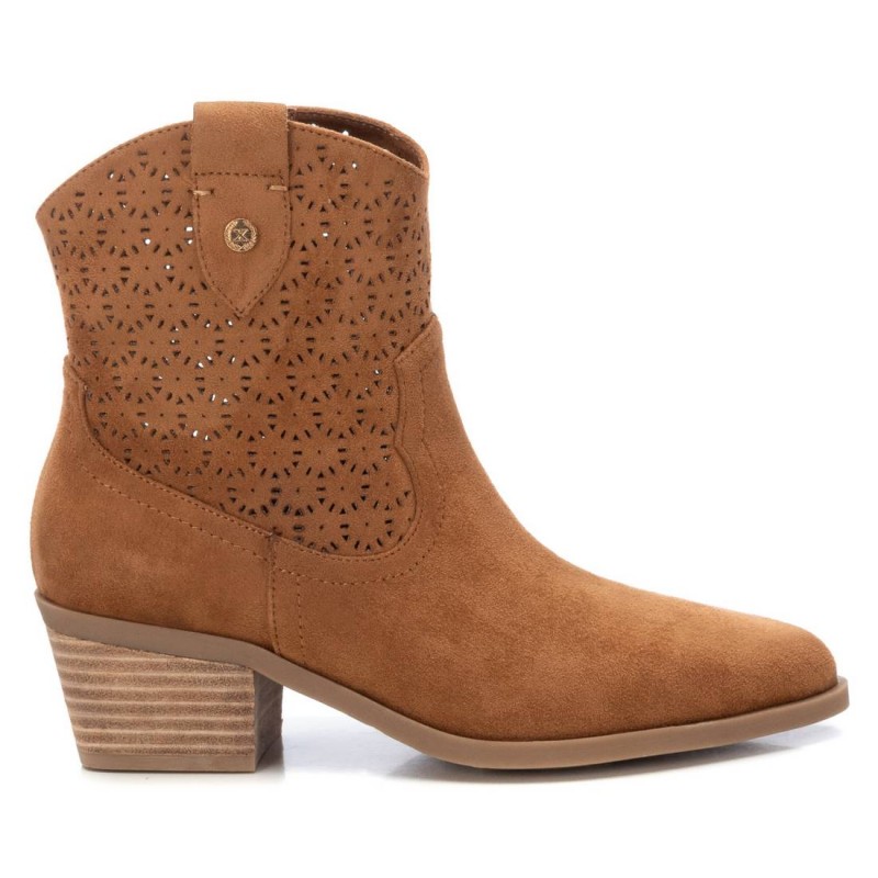 Botín de mujer XTI 143885 Camel