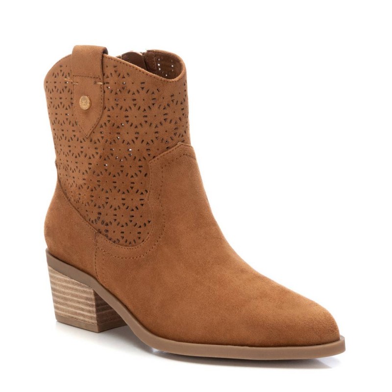 Botín de mujer XTI 143885 Camel