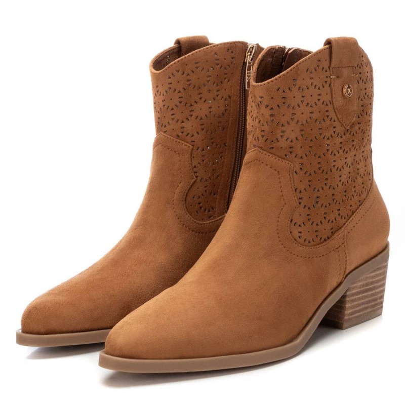 Botín de mujer XTI 143885 Camel