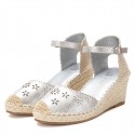 Zapato de mujer XTI 143966 Plata