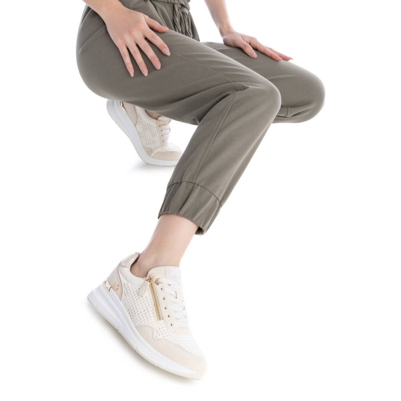 Zapato de mujer XTI 143990 Beige