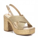 Sandalia de mujer XTI 144063 Oro