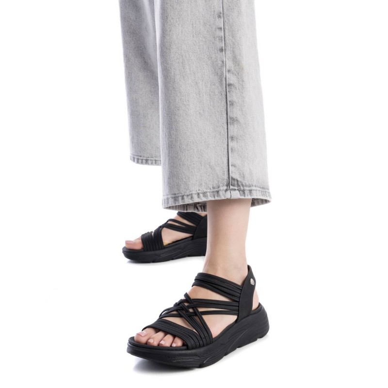 Sandalia de mujer XTI 144100 Negro
