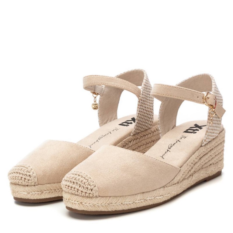 Zapato de mujer XTI 144104 Oro