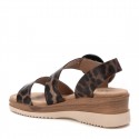 Sandalia de mujer XTI 144597 Taupe