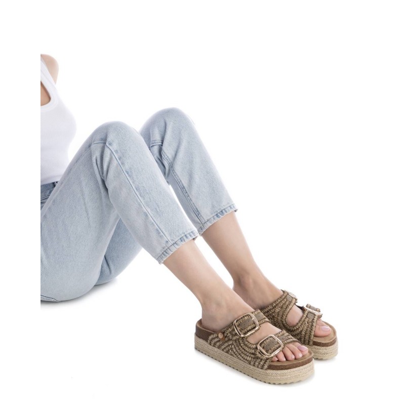 Sandalia de mujer REFRESH 172720 Taupe