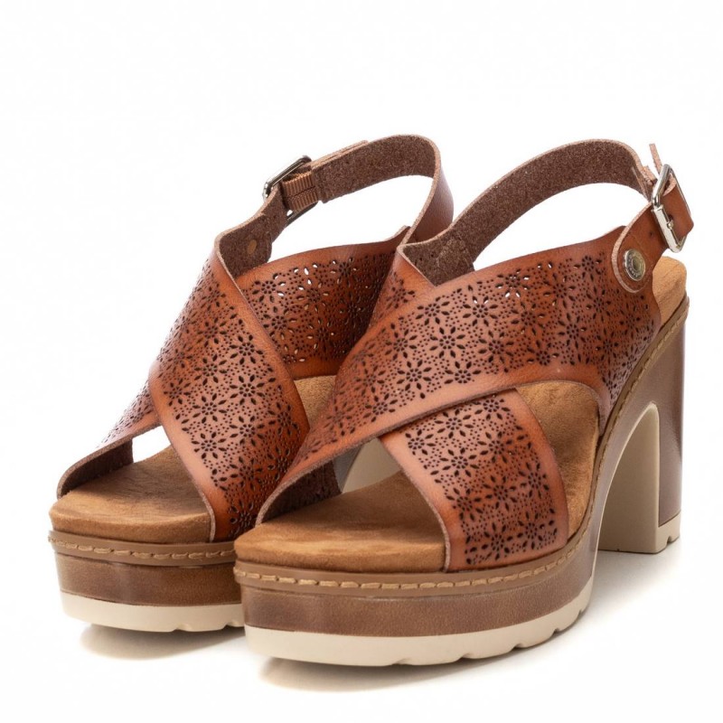 Sandalia de mujer REFRESH 172780 Camel