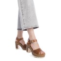 Sandalia de mujer REFRESH 172781 Camel