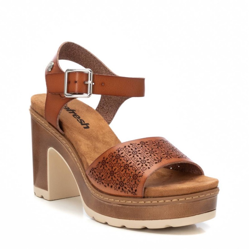 Sandalia de mujer REFRESH 172781 Camel