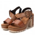 Sandalia de mujer REFRESH 172843 Camel