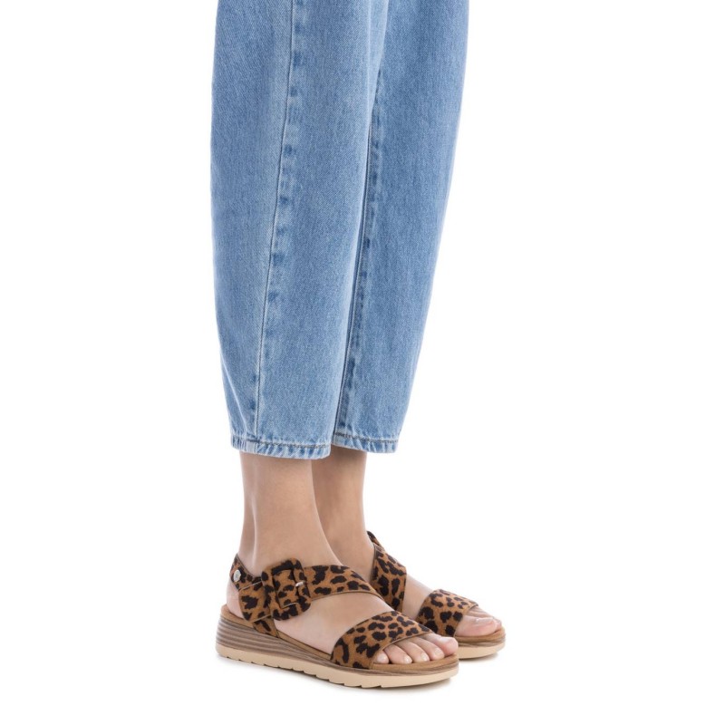 Sandalia de mujer REFRESH 173143 Camel