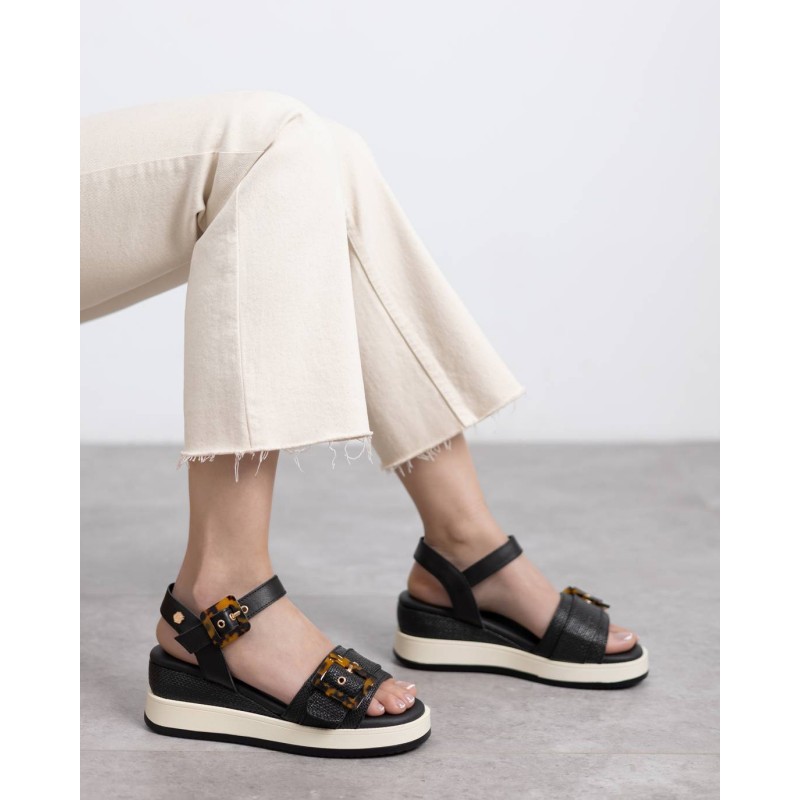 Sandalia de mujer CARMELA 162227 Negro