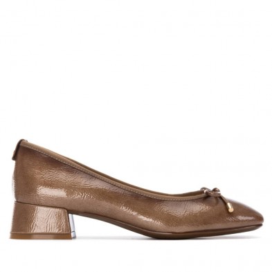 Zapato de mujer XTI 144242 Beige