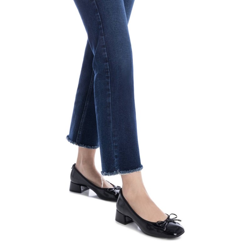 Zapato de mujer XTI 144242 Negro