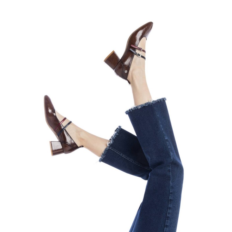 Zapato de mujer XTI 144255 Camel