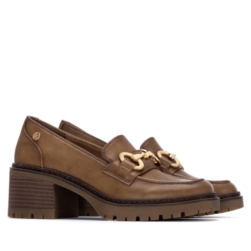 Zapato de mujer XTI 144274 Taupe