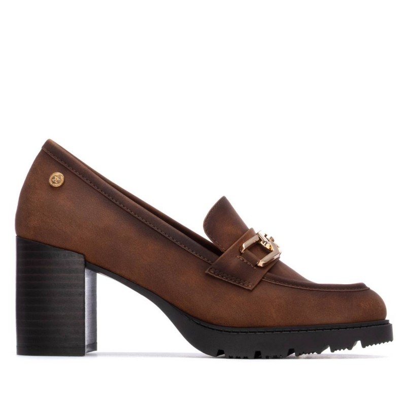 Zapato de mujer XTI 144302 Camel
