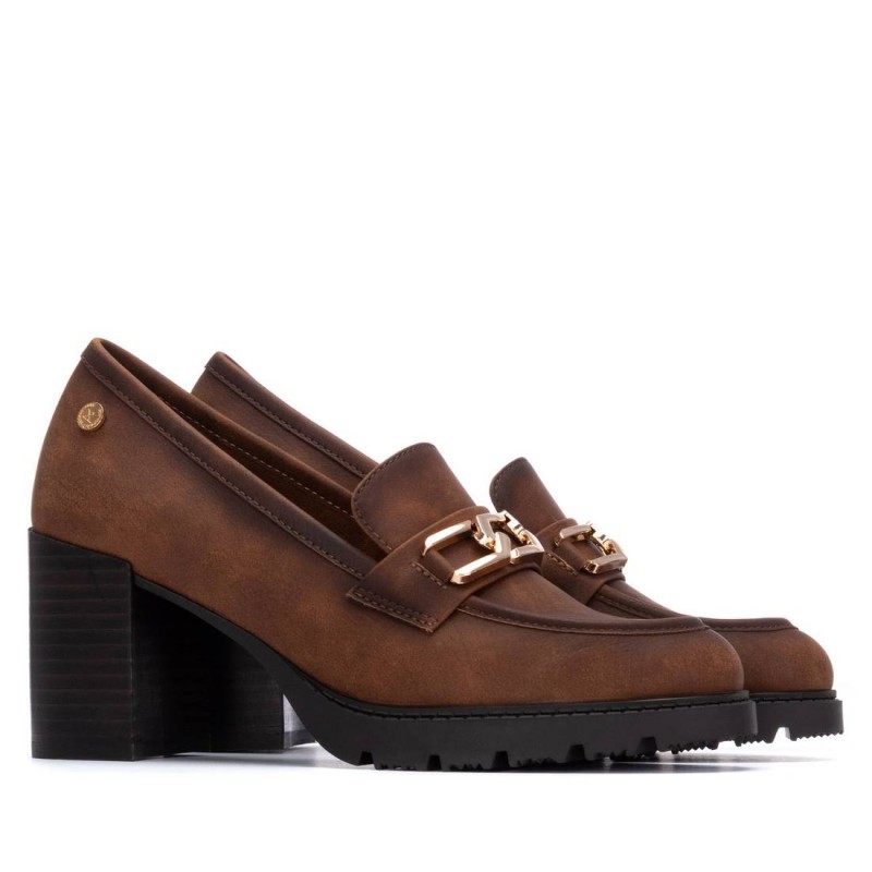 Zapato de mujer XTI 144302 Camel