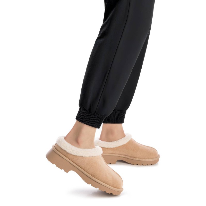 Zapato de mujer XTI 144447 Beige