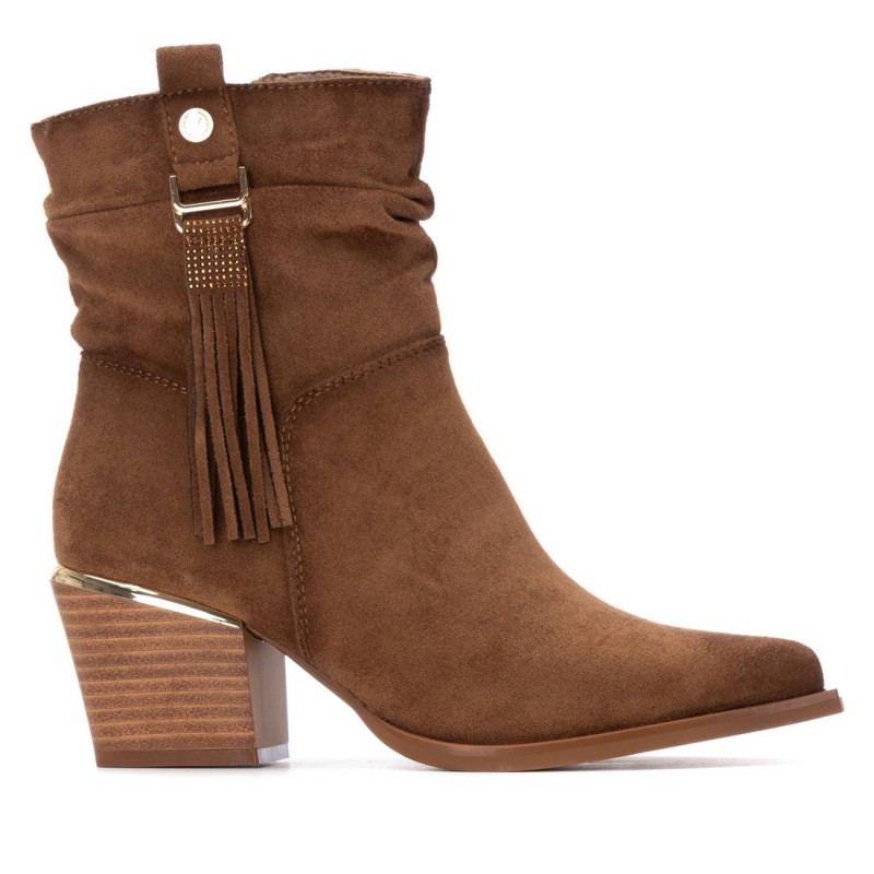 Botín de mujer XTI 144461 Camel