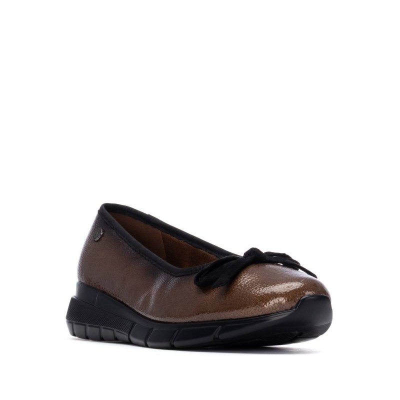 Zapato de mujer XTI 144578 Taupe