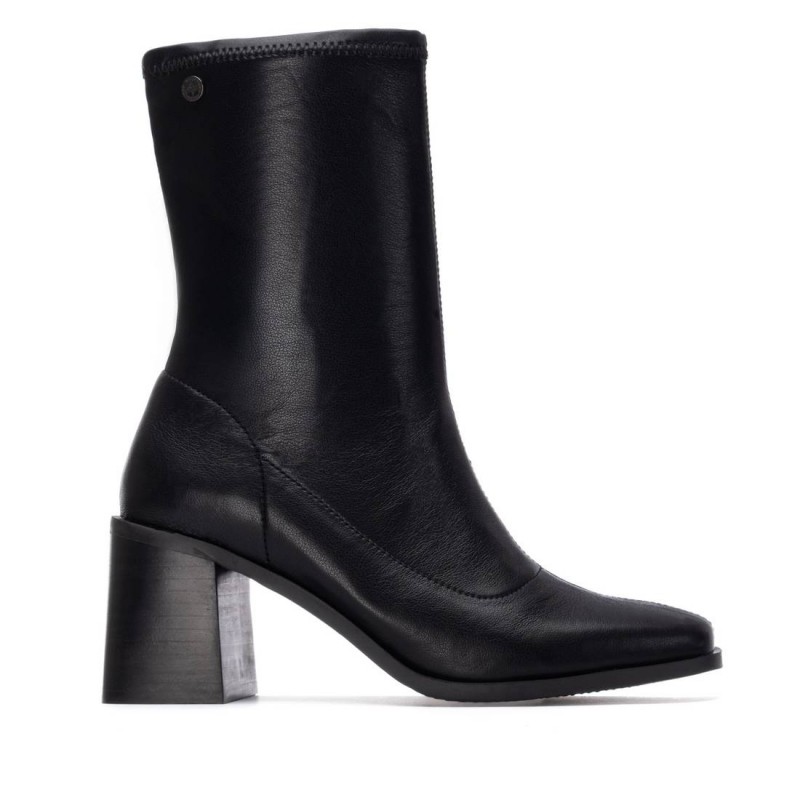 Botín de mujer XTI 144714 Negro