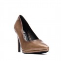 Zapato de mujer XTI 144725 Beige