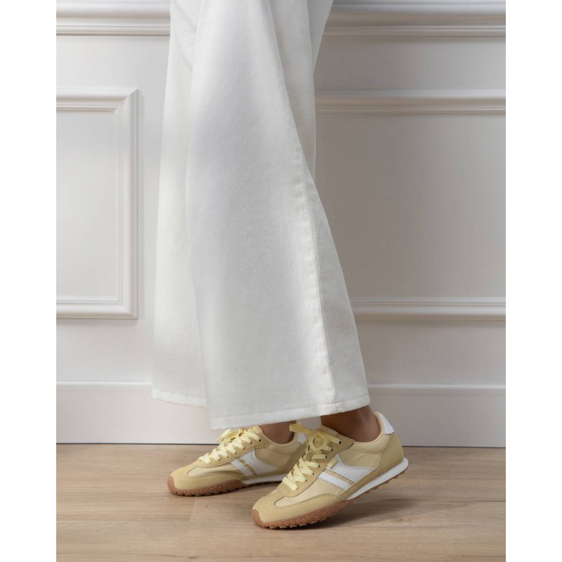 Zapato de mujer XTI 145059 Amarillo