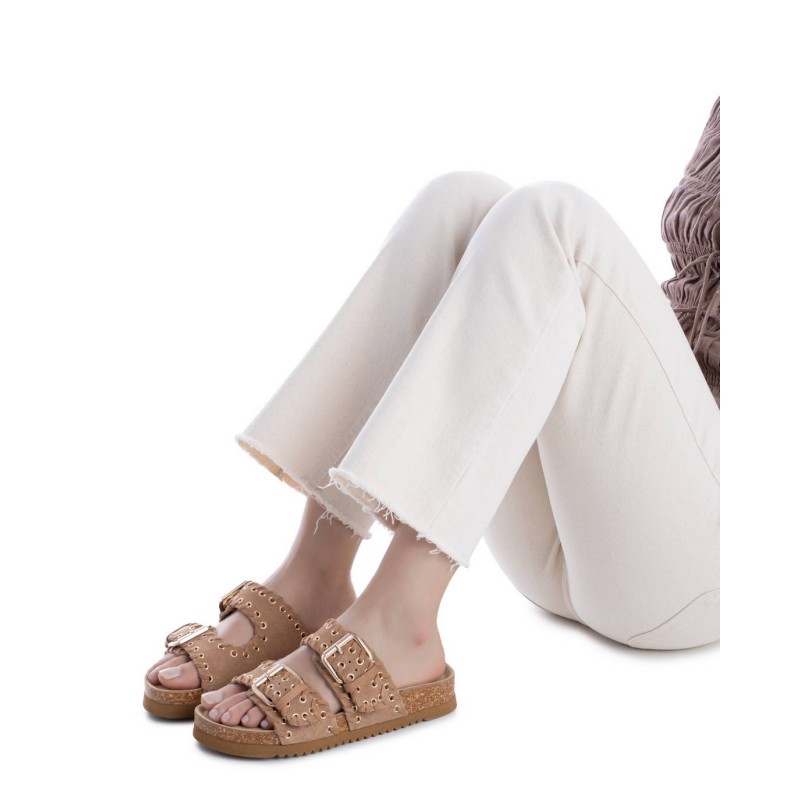 Sandalia de mujer XTI 145073 Camel