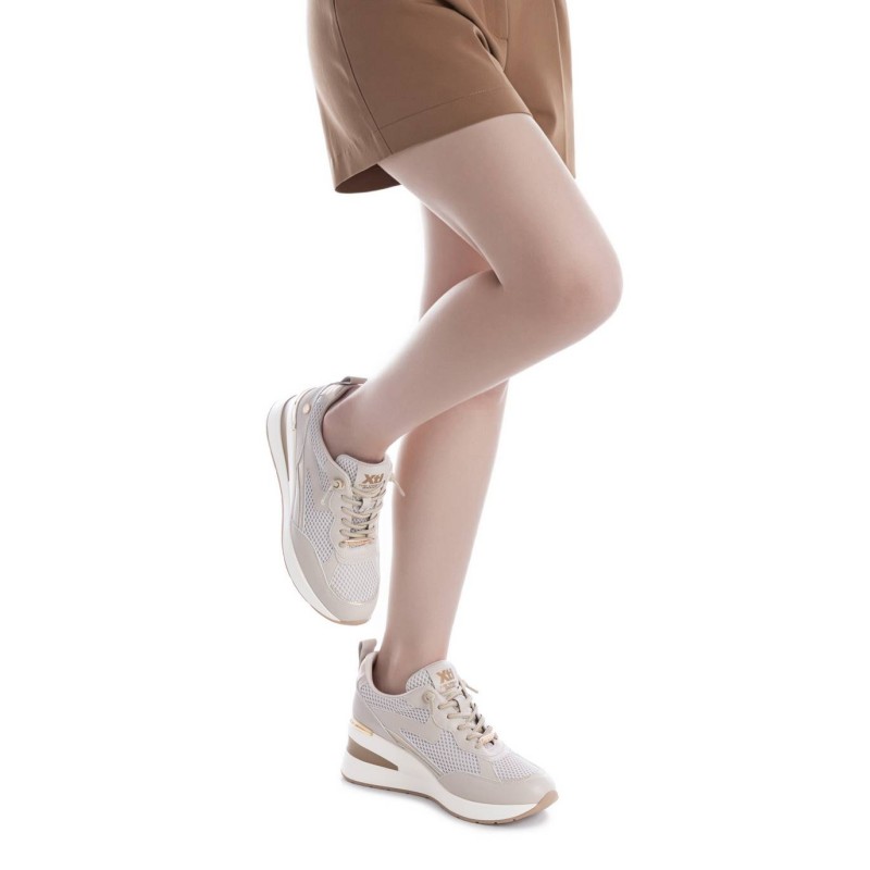 Zapato de mujer XTI 145101 Beige
