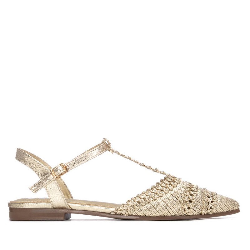Zapato de mujer XTI 145136 Oro