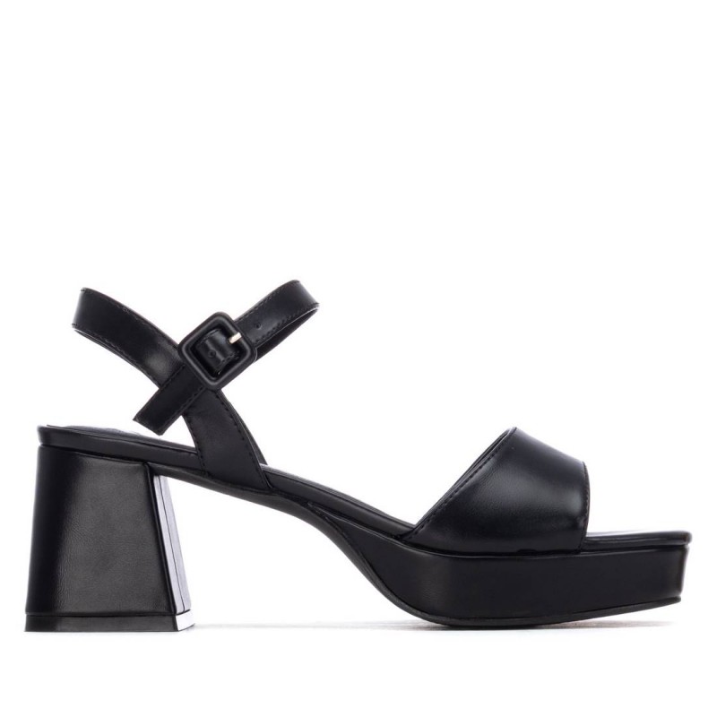 Sandalia de mujer XTI 145137 Negro
