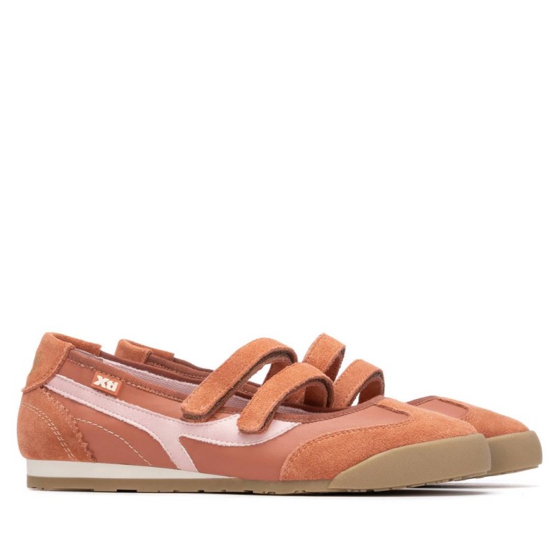 Zapato de mujer XTI 145220 Coral